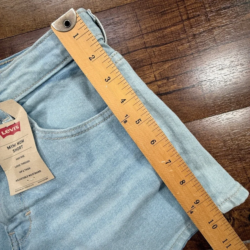 NWT Levis Mini Mom Short Girls 14 Light Blue High Rise Adjustable Waist Denim